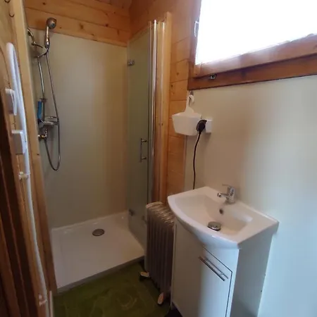 度假居 Siedlisko Zacisze Policzna (Zwolen)